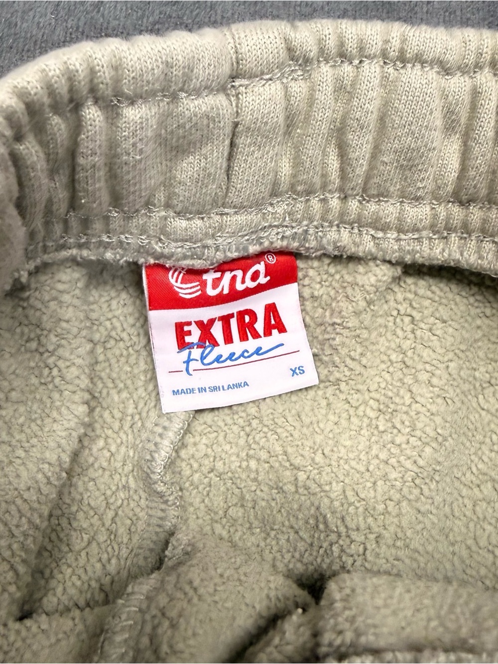 TNA Extra Fleece Sweatpants in Light Olive